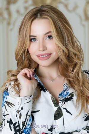 193723 - Anastasia Age: 23 - Ukraine