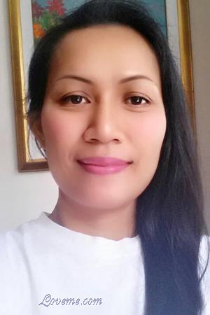 152838 - Nirandorn Age: 47 - Thailand