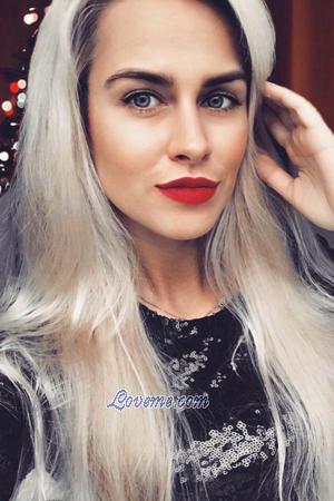 186852 - Alena Age: 33 - Russia