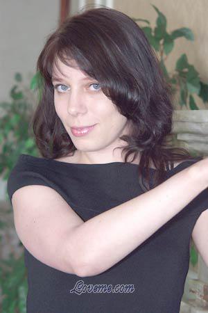 64398 - Larisa Age: 34 - Ukraine