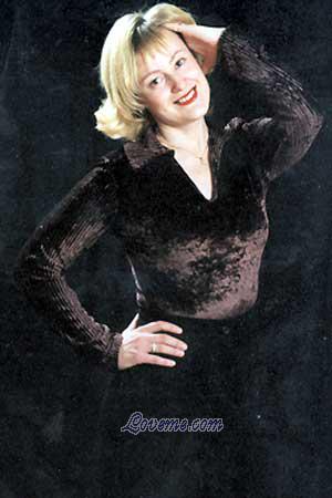 71222 - Elena Age: 44 - Russia