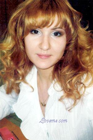 84405 - Alena Age: 31 - Russia