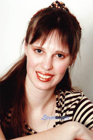 89376 - Ludmila Age: 27 - Russia