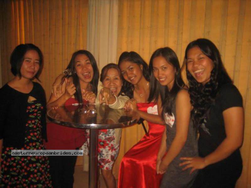 Philippine-Women-8653-1