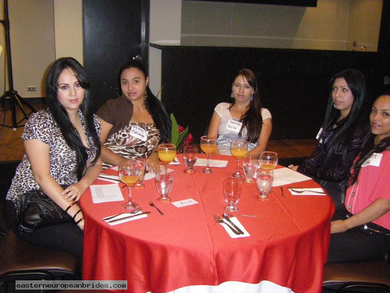 medellin-women-4